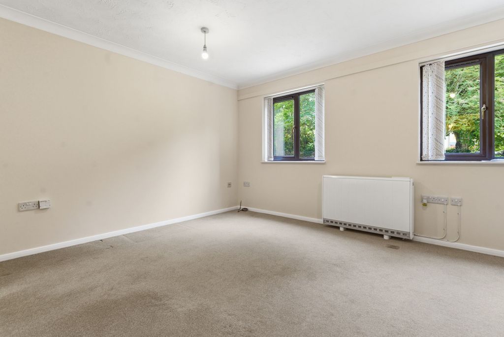 Property photo 3 of 21