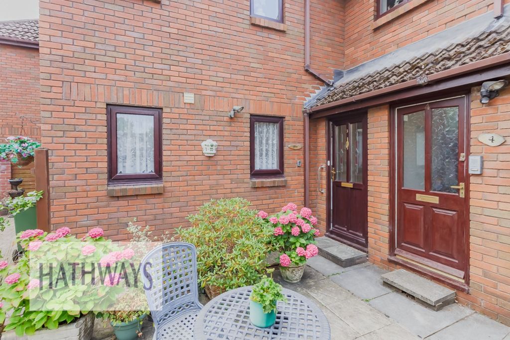 Property photo 2 of 26