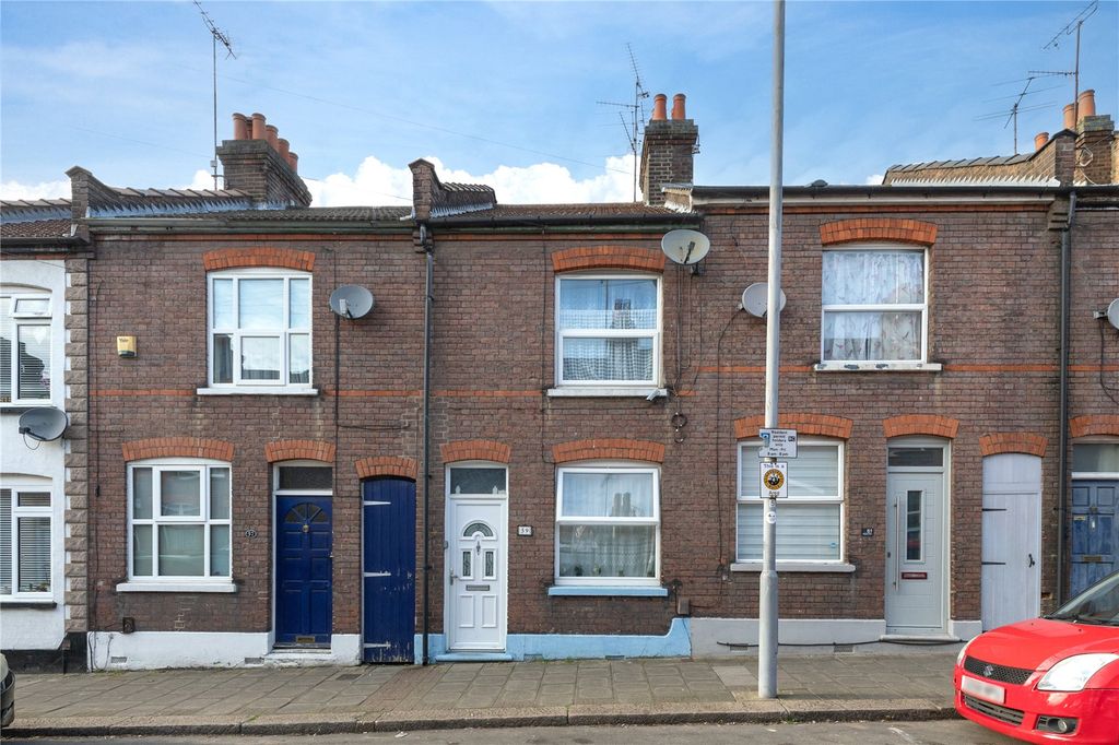 Property photo 1 of 16 Picture No. 02