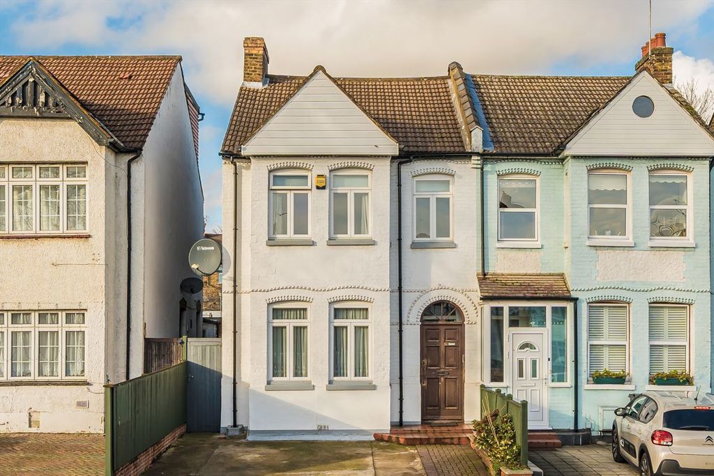 Property photo 1 of 9