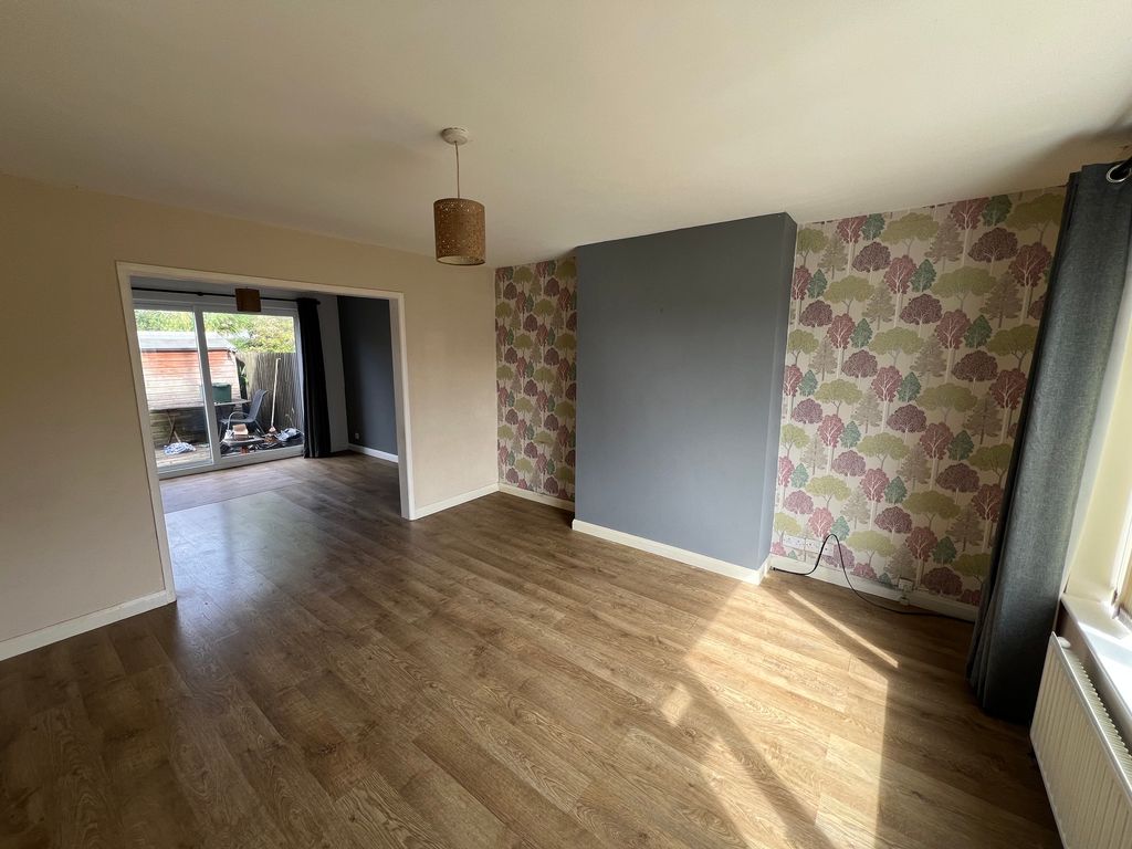 Property photo 3 of 16 Img_1343
