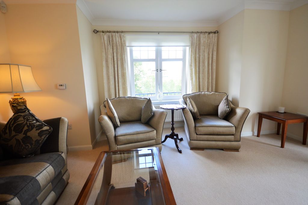 Property photo 2 of 19