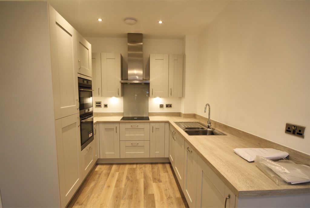 Property photo 2 of 11 Img_4922