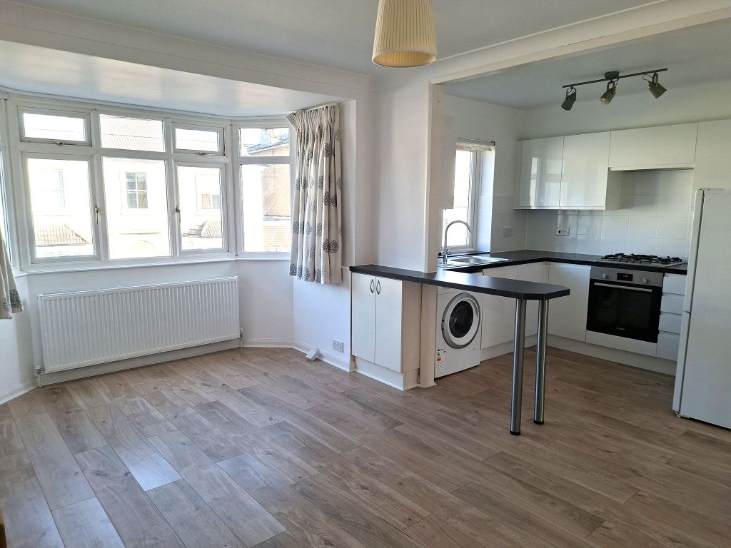 Property photo 3 of 11 Photograph 3