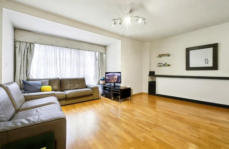 Property photo 2 of 8 4.Jpg