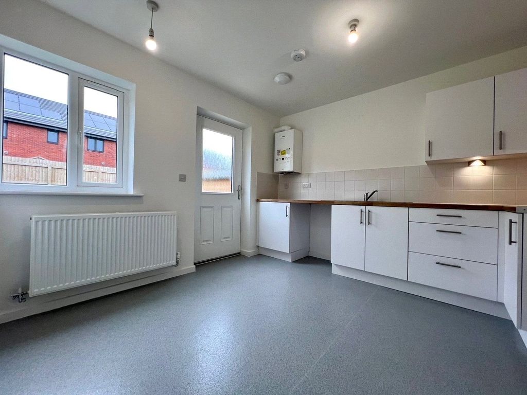 Property photo 3 of 12 Picture No. 05