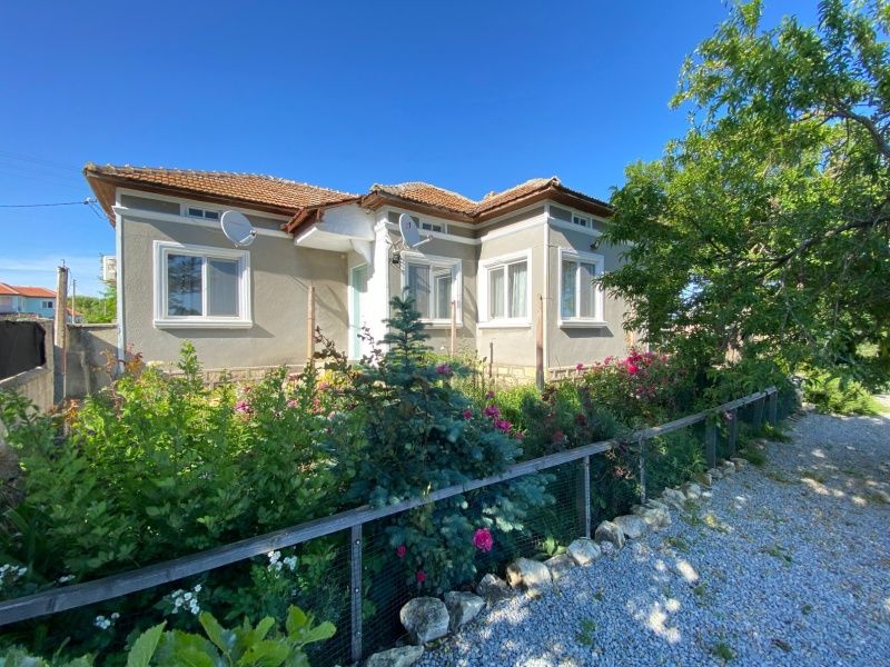 Property photo 1 of 10