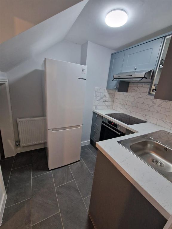 Property photo 2 of 11 Photo-2025-11-07-09-47-02 (1).Jpg