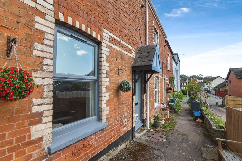 Property photo 1 of 16 Photo