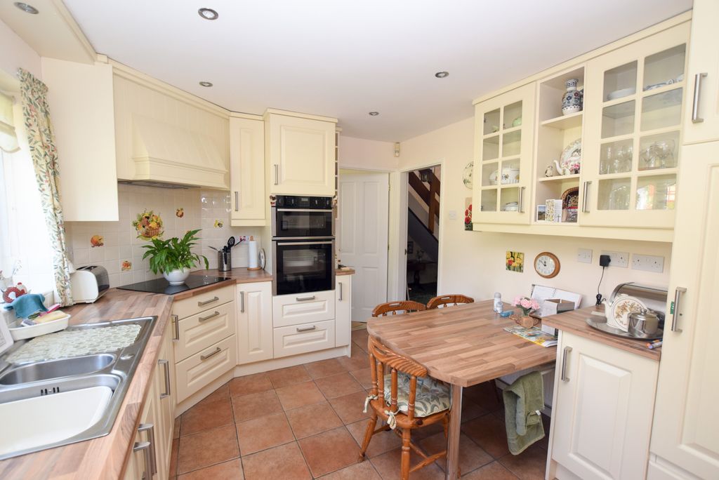 Property photo 3 of 22