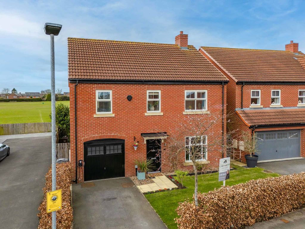 Property photo 2 of 43