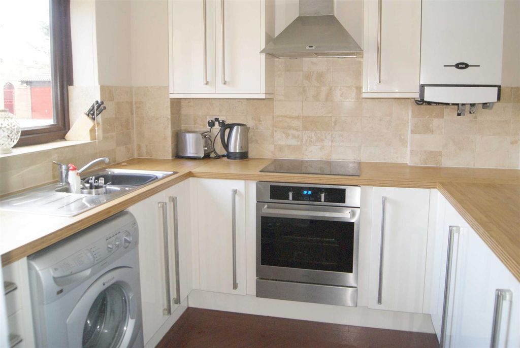 Property photo 3 of 8