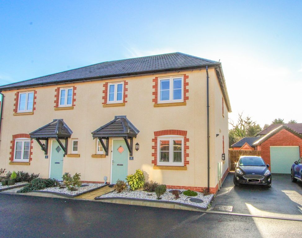 Property photo 1 of 27