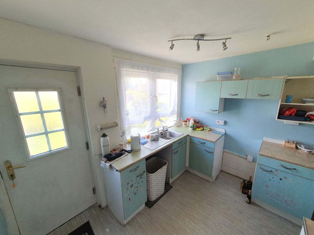 Property photo 3 of 11 3