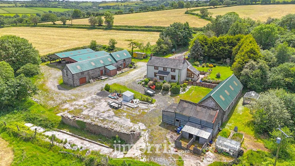 Property photo 1 of 33