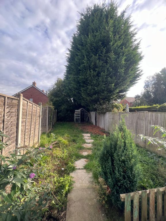 Property photo 2 of 11