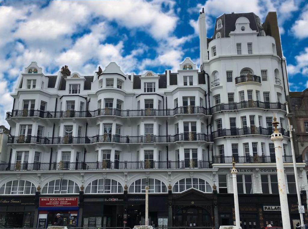 Property photo 1 of 8