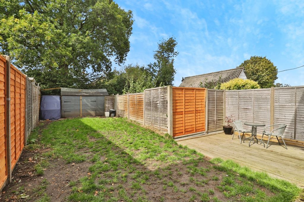 Property photo 2 of 16 Photo