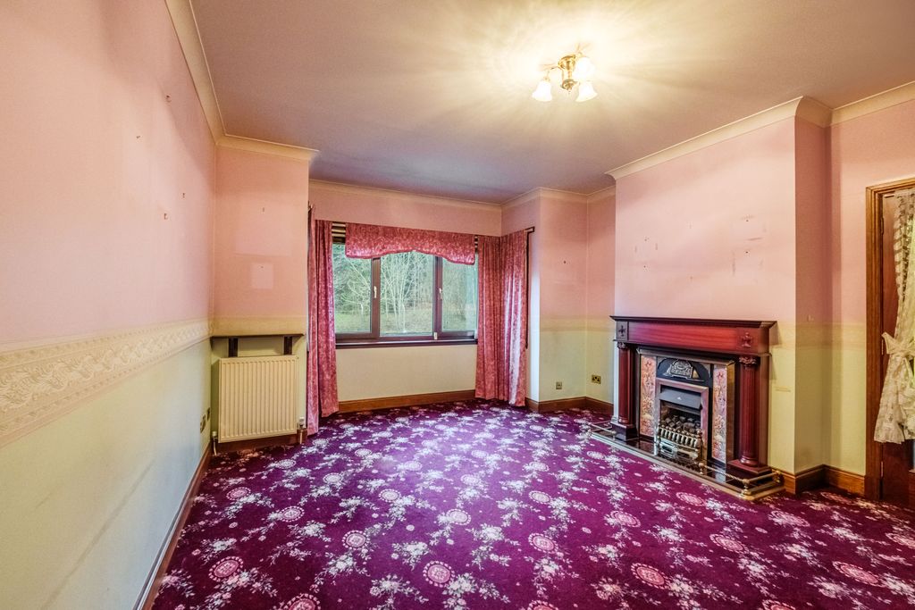 Property photo 3 of 39