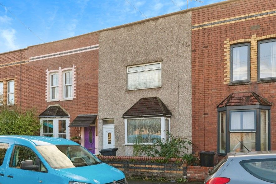 Property photo 3 of 17