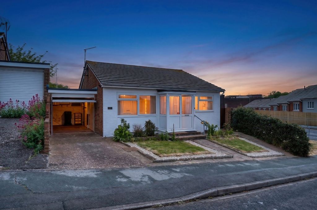 Property photo 1 of 12