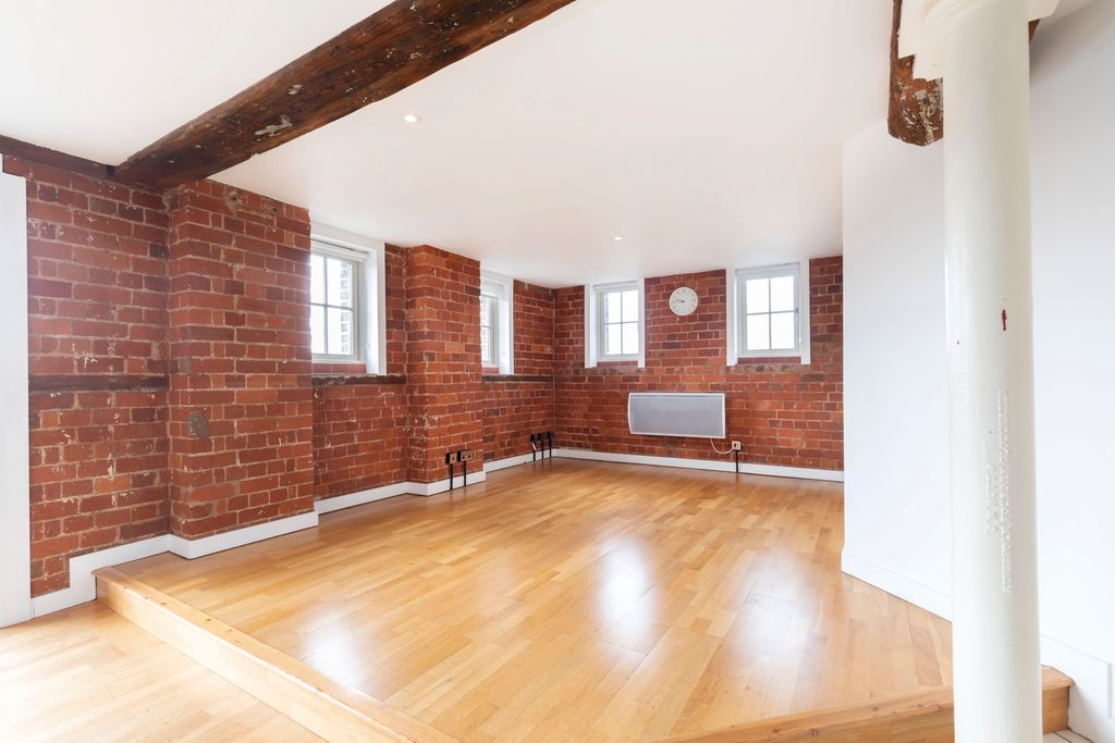 Property photo 3 of 11 22 Albert Warehouse-08