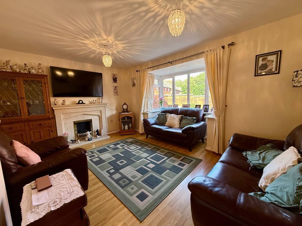 Property photo 3 of 22