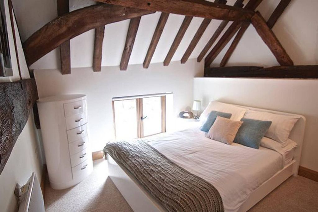 Property photo 1 of 12 Bedroom