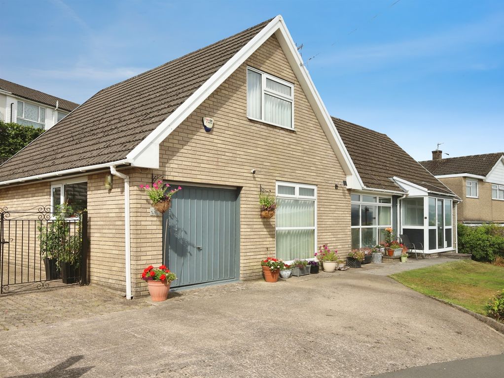 Property photo 3 of 40