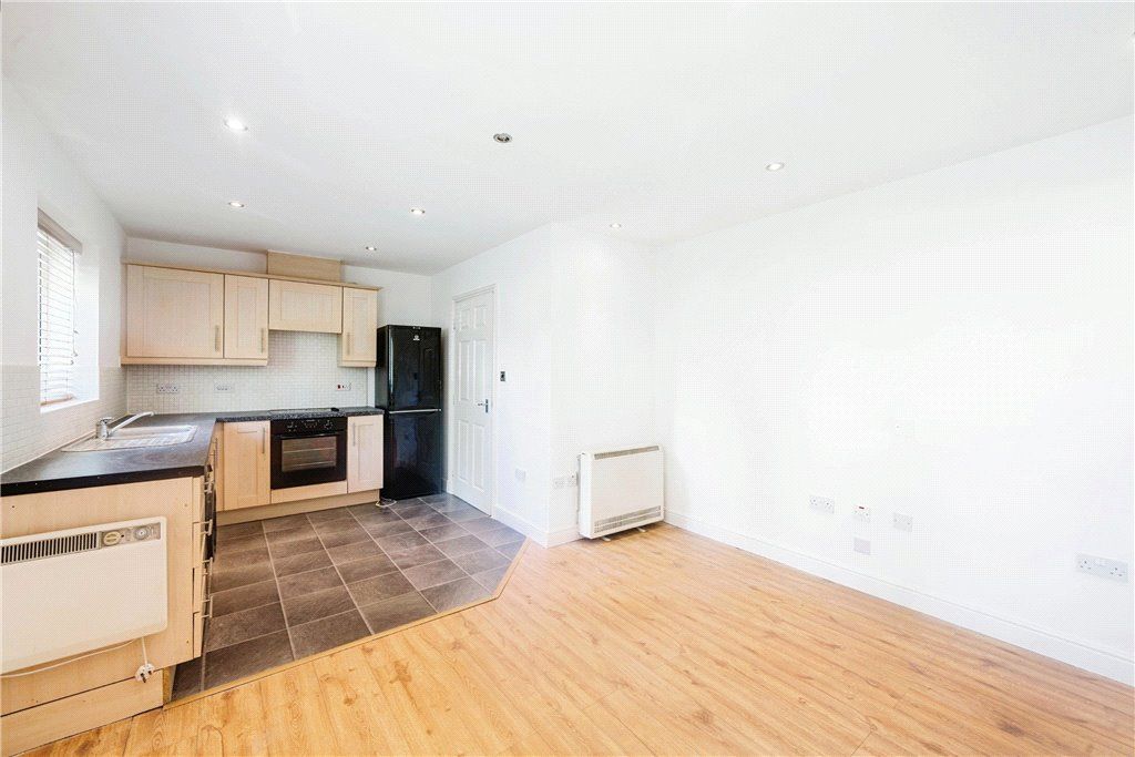 Property photo 3 of 19 Lounge/Kitchen
