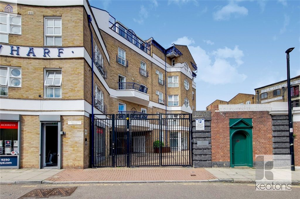 Property photo 1 of 4 Exterior