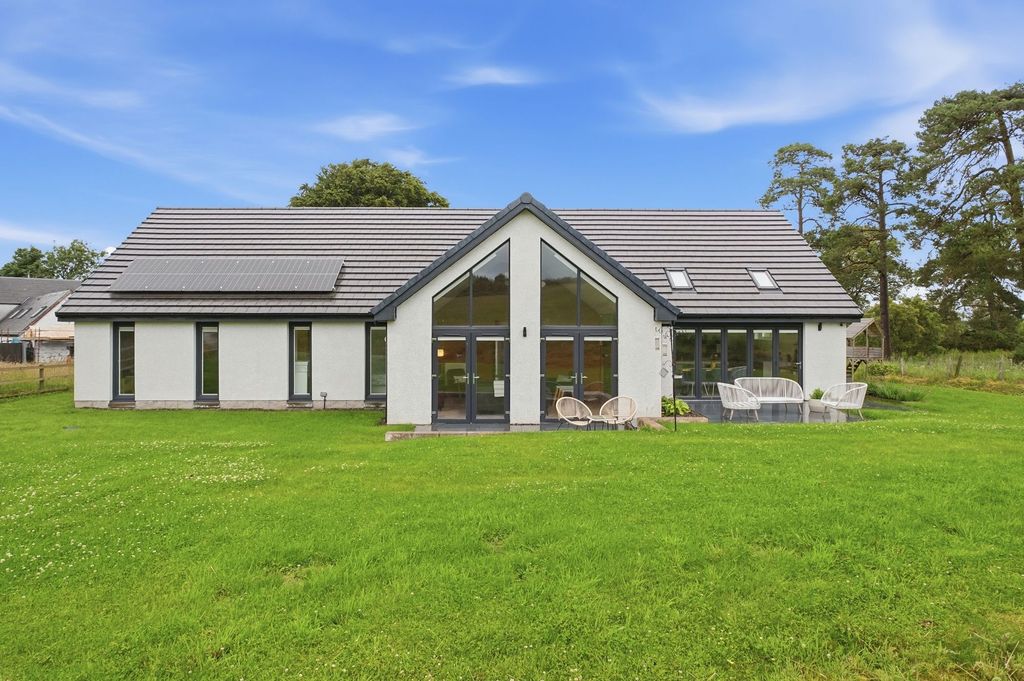 Property photo 1 of 33