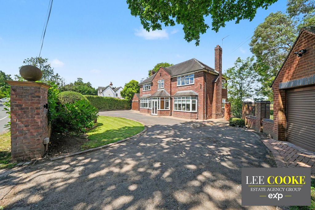 Property photo 2 of 75