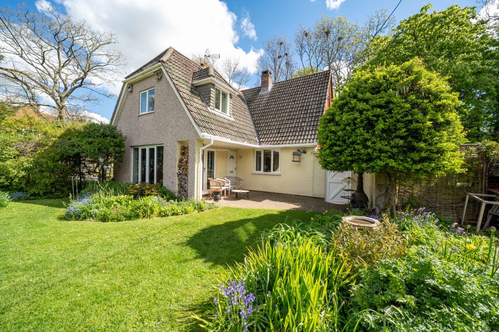 Property photo 1 of 29