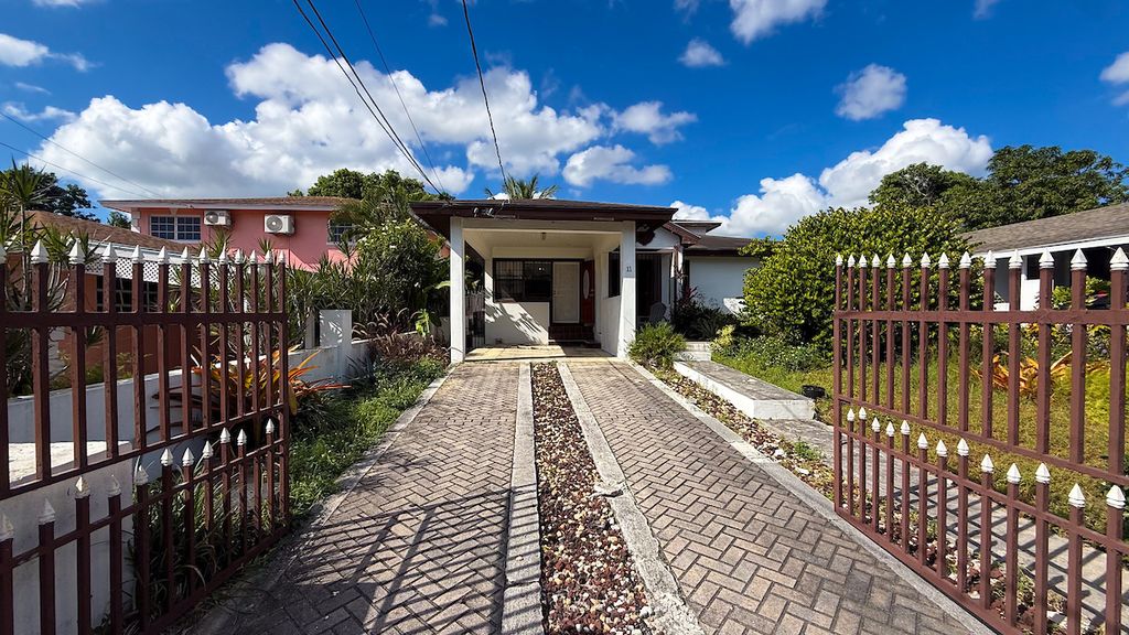 Property photo 1 of 9