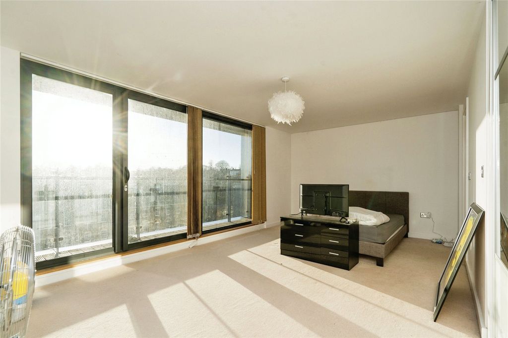 Property photo 1 of 15 Photography