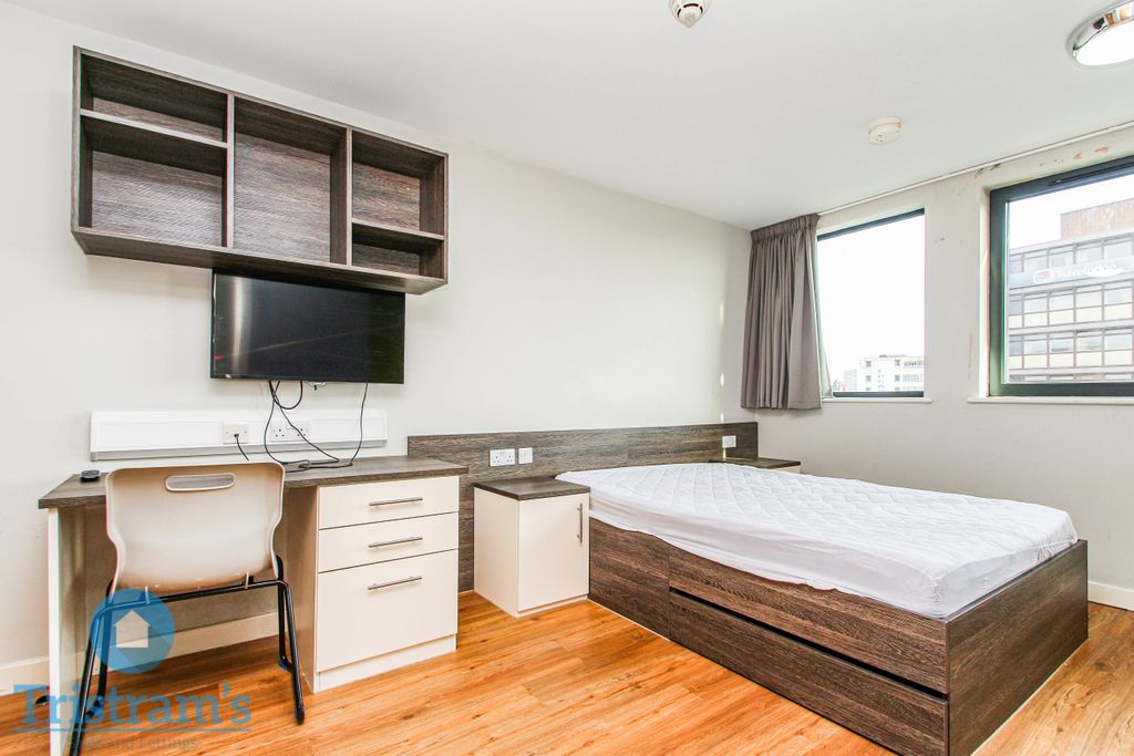 Property photo 1 of 8 Img_1533