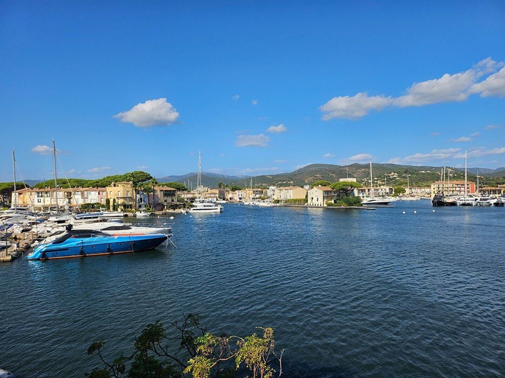 Property photo 1 of 11 Stunning Apartment With View, With Mooring And Parking.