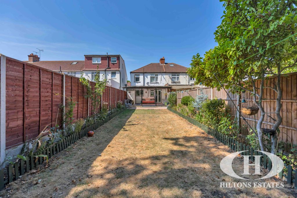 Property photo 3 of 19