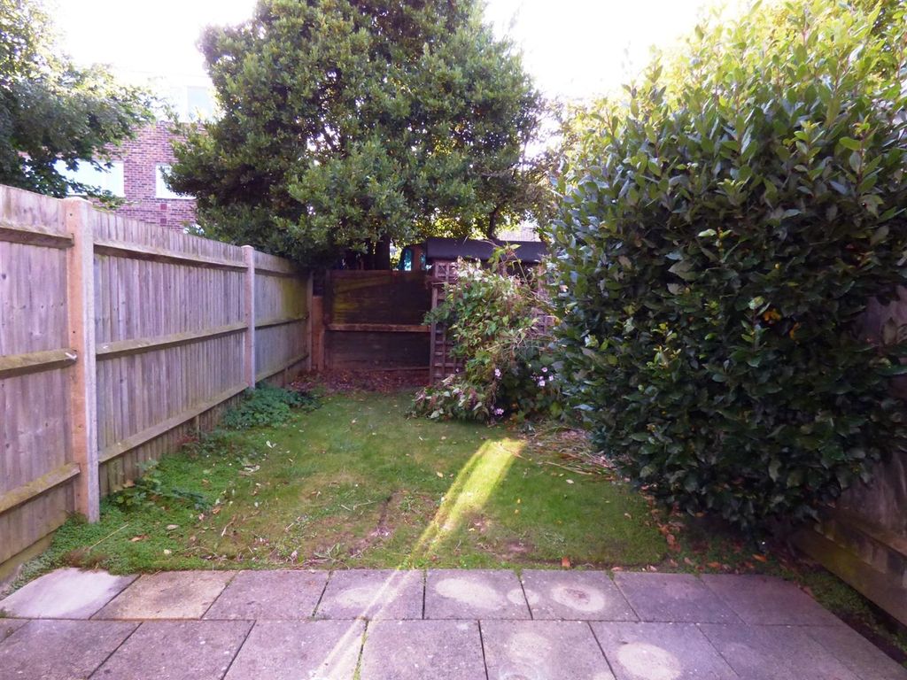 Property photo 2 of 5