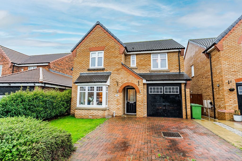 Property photo 2 of 26