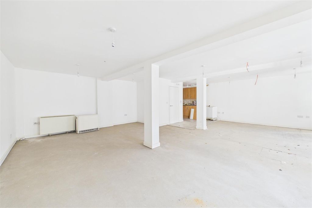 Additional image 26 of 4 bed flat for saleHighridge Road, Bishopsworth, Bristol BS13