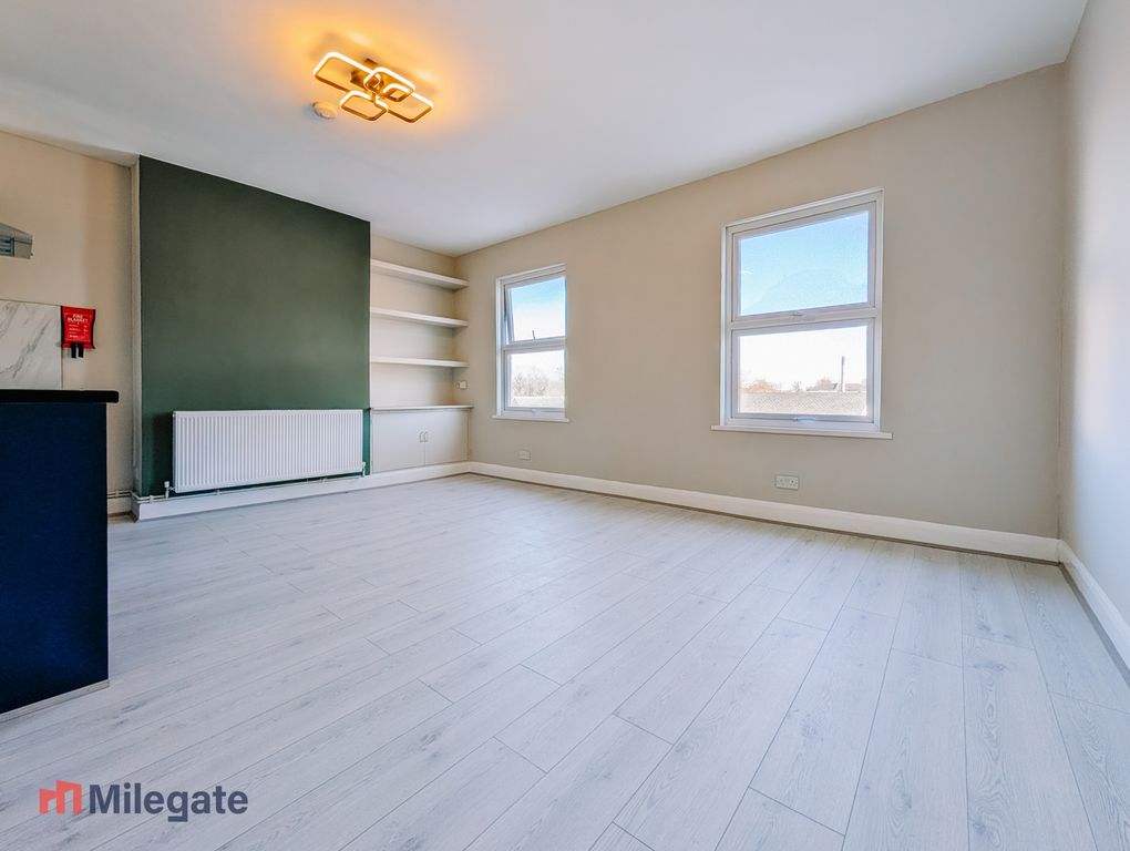 Property photo 1 of 8 Photo 1