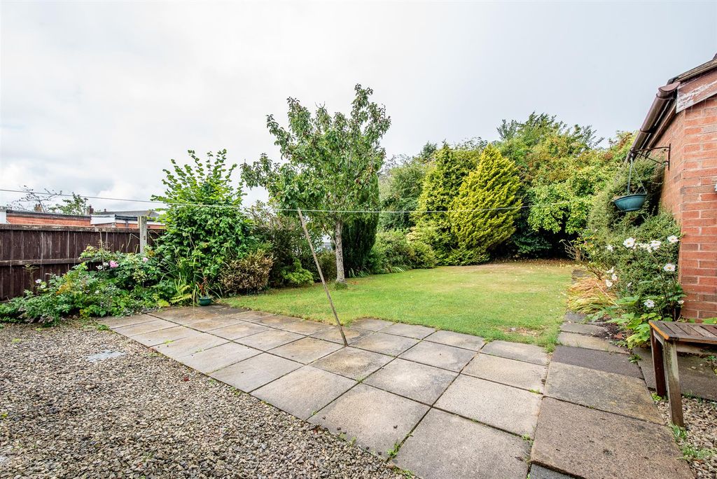 Property photo 2 of 19 Garden