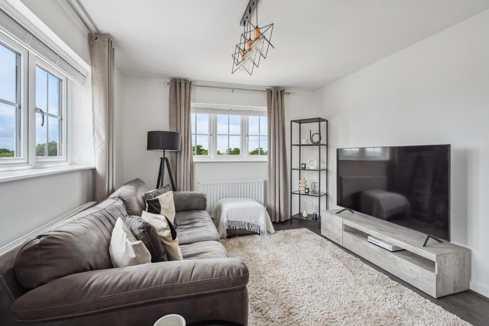 Property photo 2 of 17 Dsc04418 - 800Px (1).Jpg