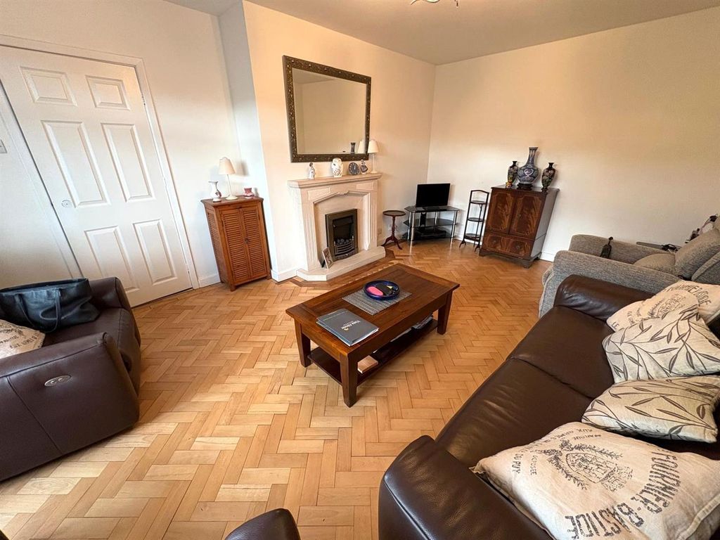 Property photo 2 of 22 Img-20251107-Wa0036.Jpg