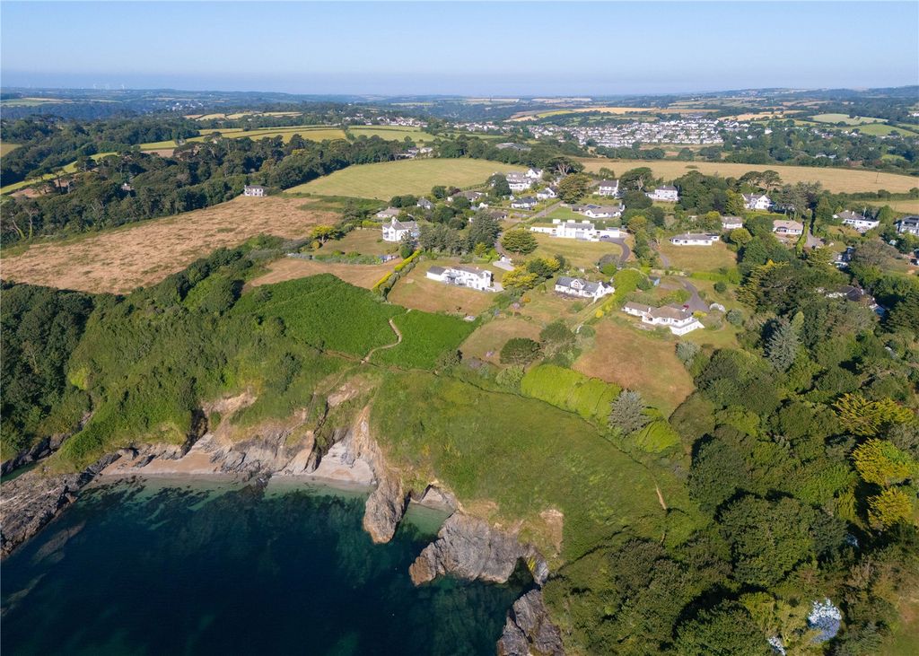 Property photo 3 of 32 Aerial