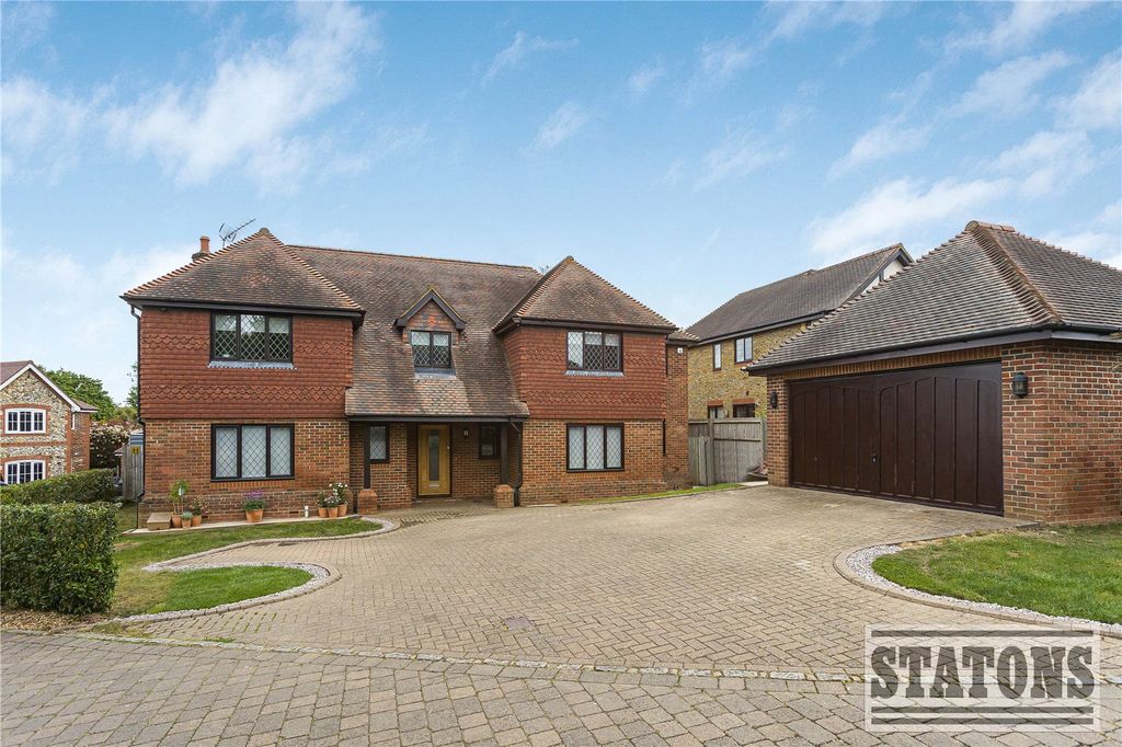 Property photo 2 of 42 Picture No. 18