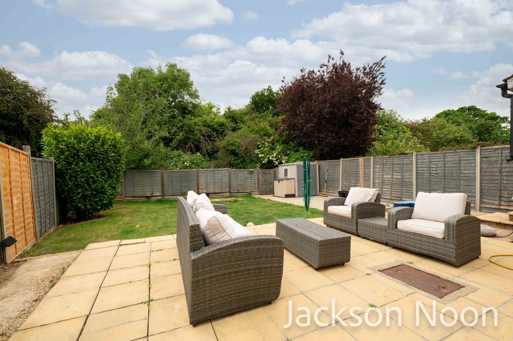 Property photo 2 of 13