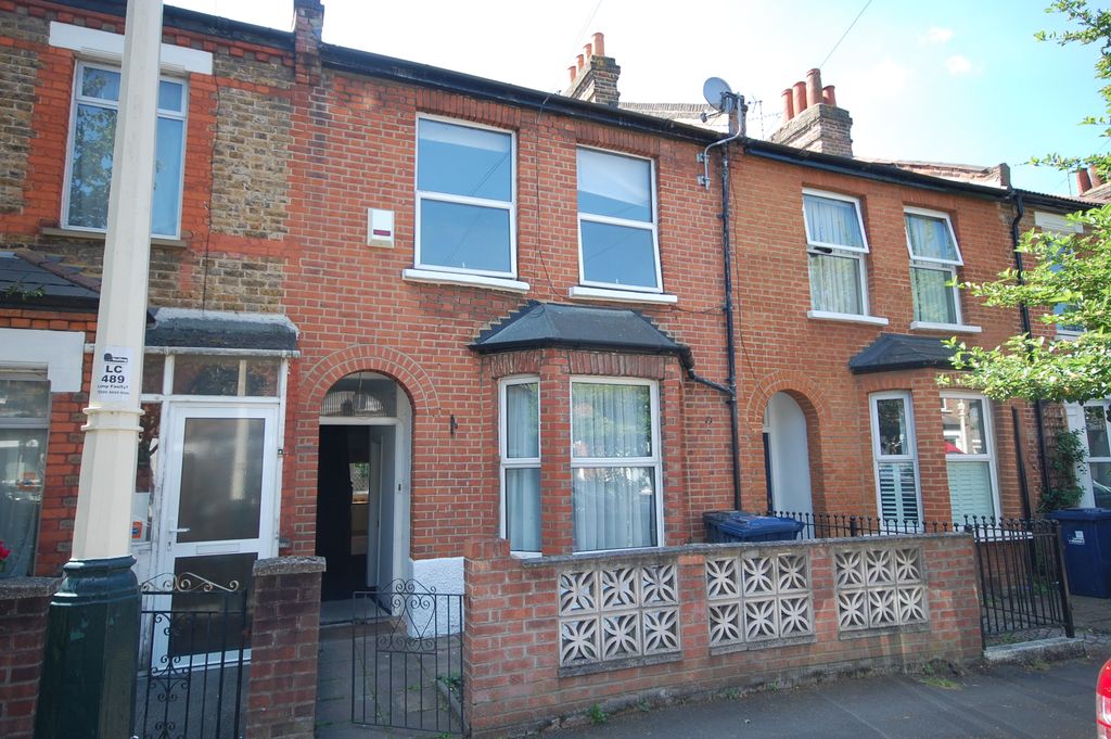 Property photo 1 of 17